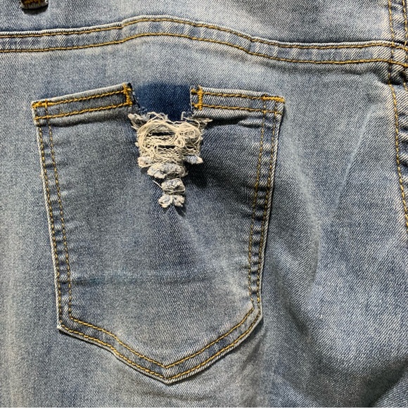 Women’s Ankle Destructed W/ Camouflage Backing Stretch Denim XL - Picture 7 of 11